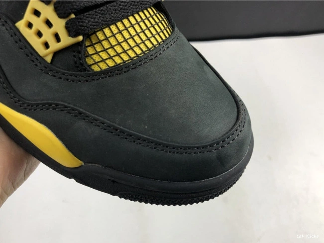 TopPick 4 1030 Retro Thunder 308497- Jordan Air 1230